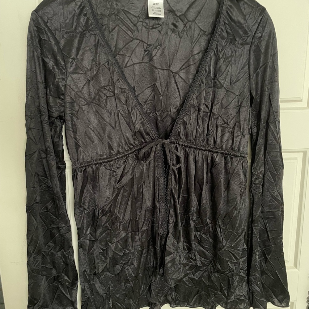 Guess Black Crinkle Tie-Front Top